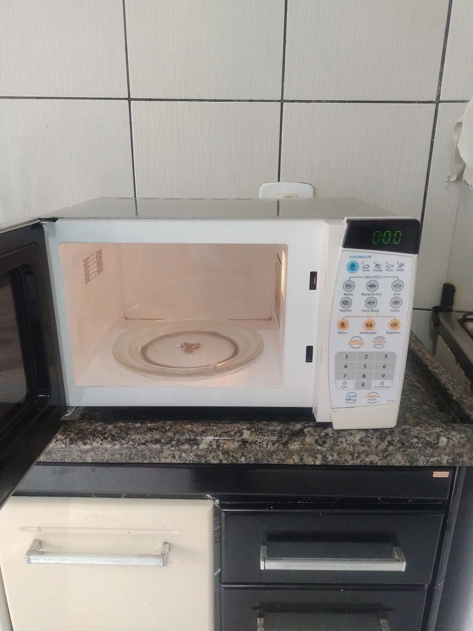 Microondas Eletrolux MAS30 