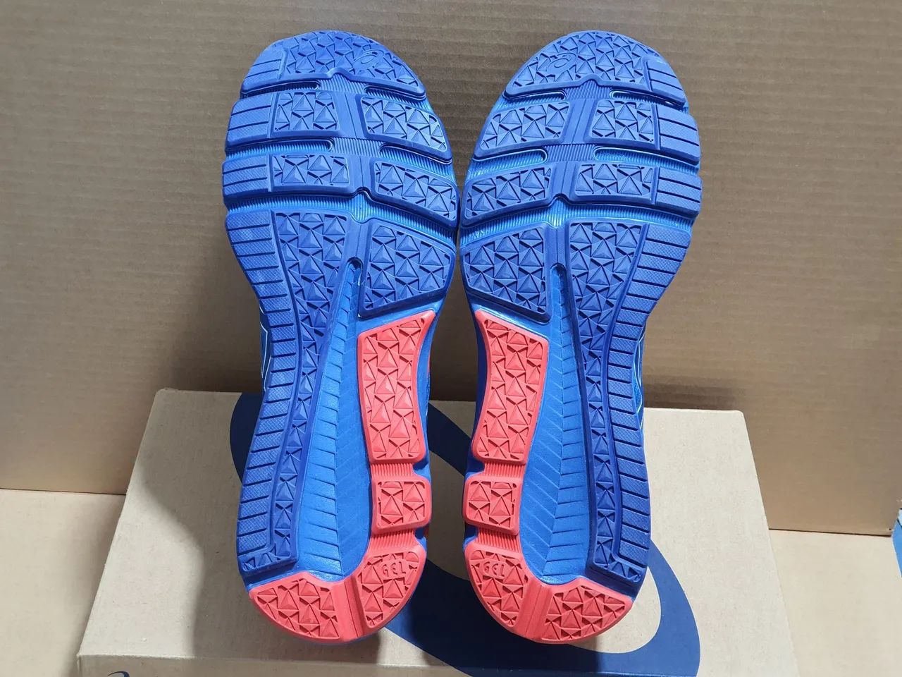 Tênis Asics Marvel Spider Man - Foto 2