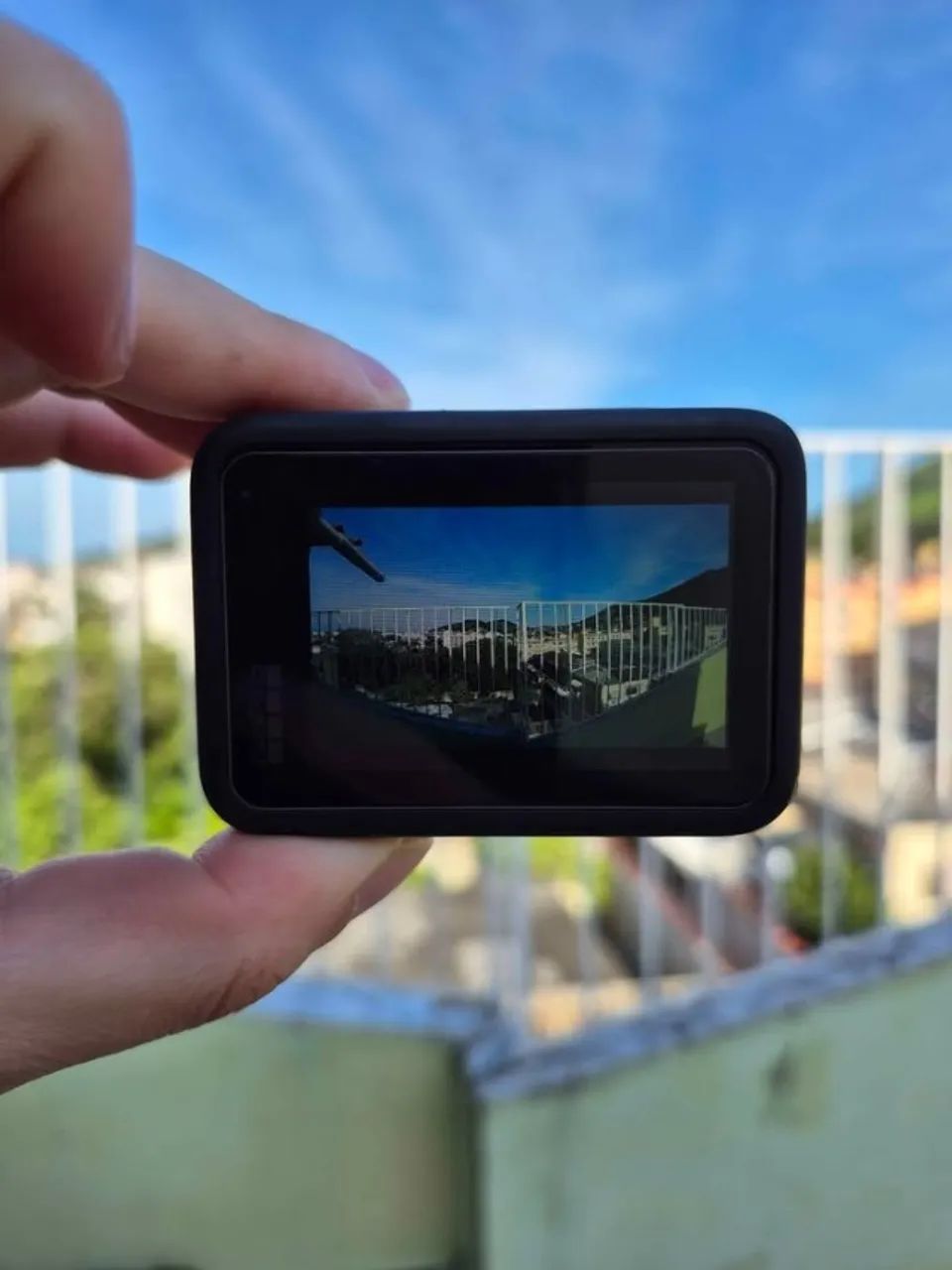 GoPro HERO 9 impecavél+Cartão 128+2bateria+carregador duplo+bastão selfie+case tanque+aces - Foto 4