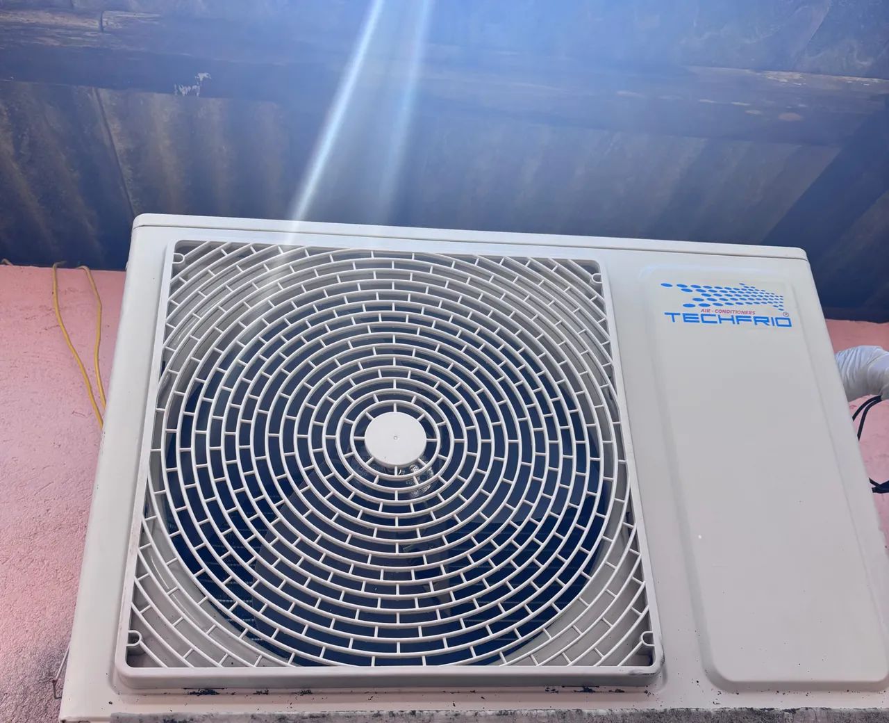 Central de ar 12 mil Btu, 550 reais ? - Foto 2