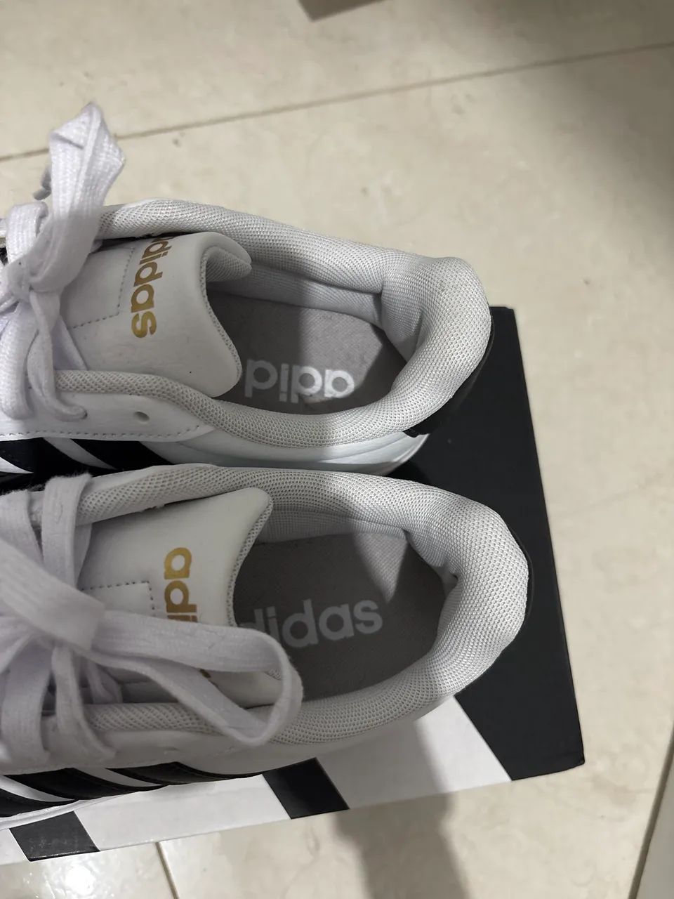 Tênis Adidas branco original nunca usado! - Foto 3