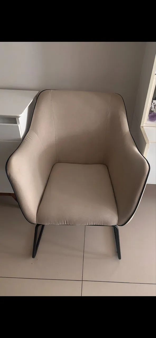 Duas poltronas designer moderno 