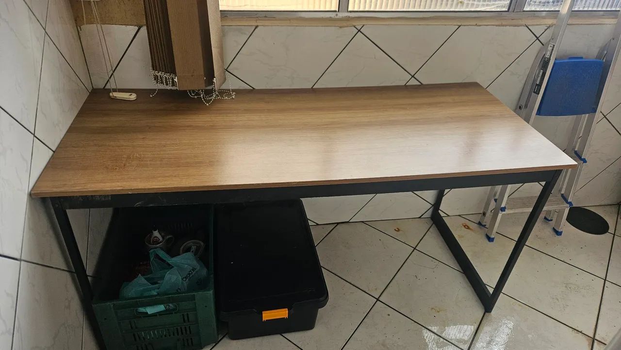 Mesa escritório semi nova
