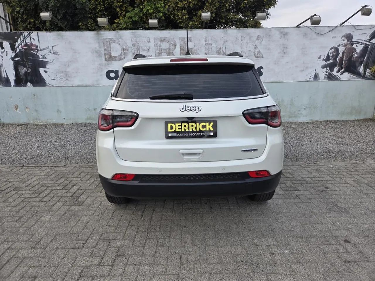 Jeep Compass Longitude 2.0 4X2 Flex 16V Aut. 2017 - Foto 4
