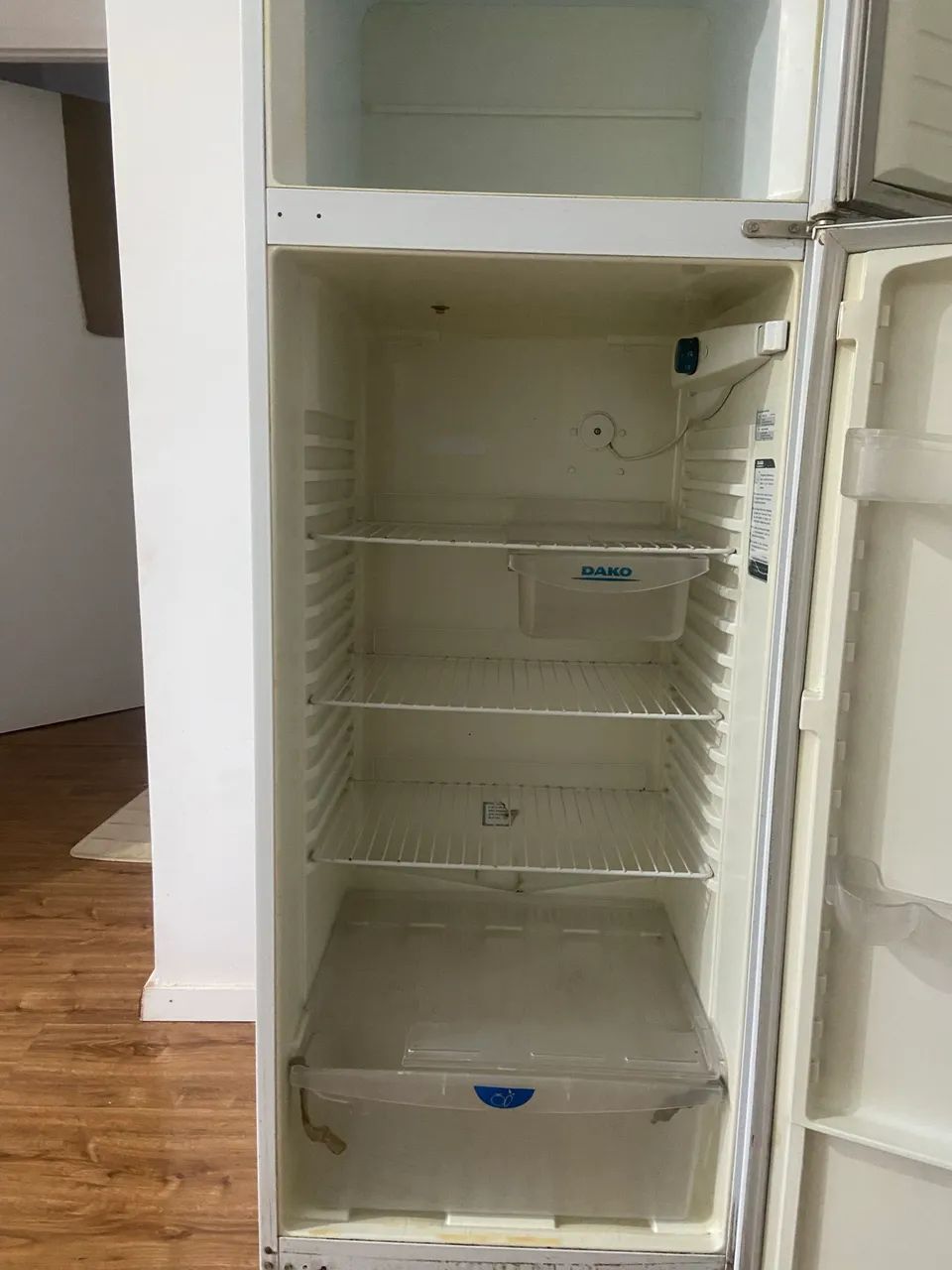 Vendo geladeira 
