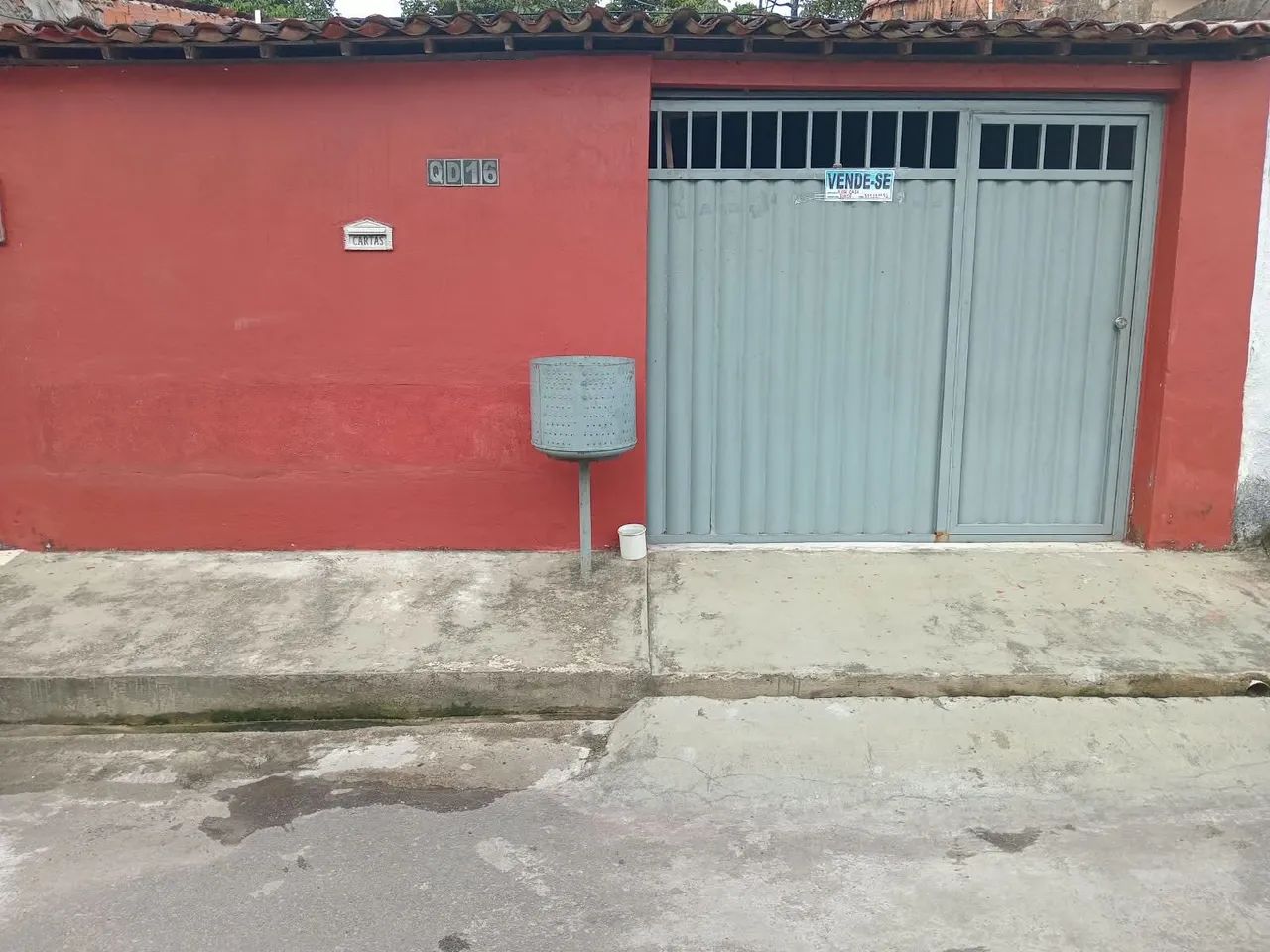 Vender uma casa rua pública 
