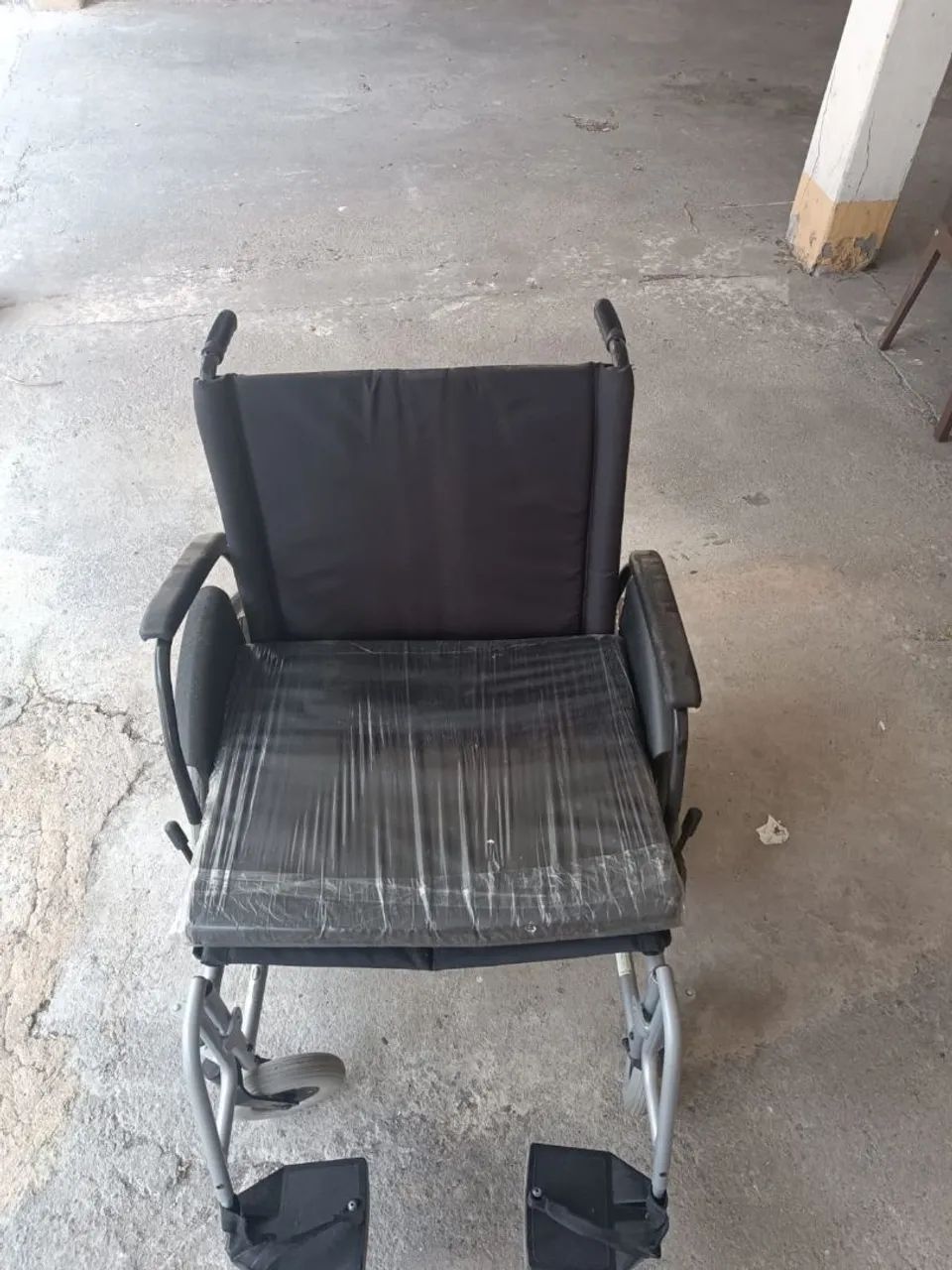 Cadeira de Rodas grande dobravel 150kg