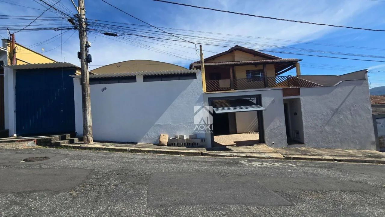 Imóvel a venda na cidade de Amparo com dois salões e uma casa. - Foto 4
