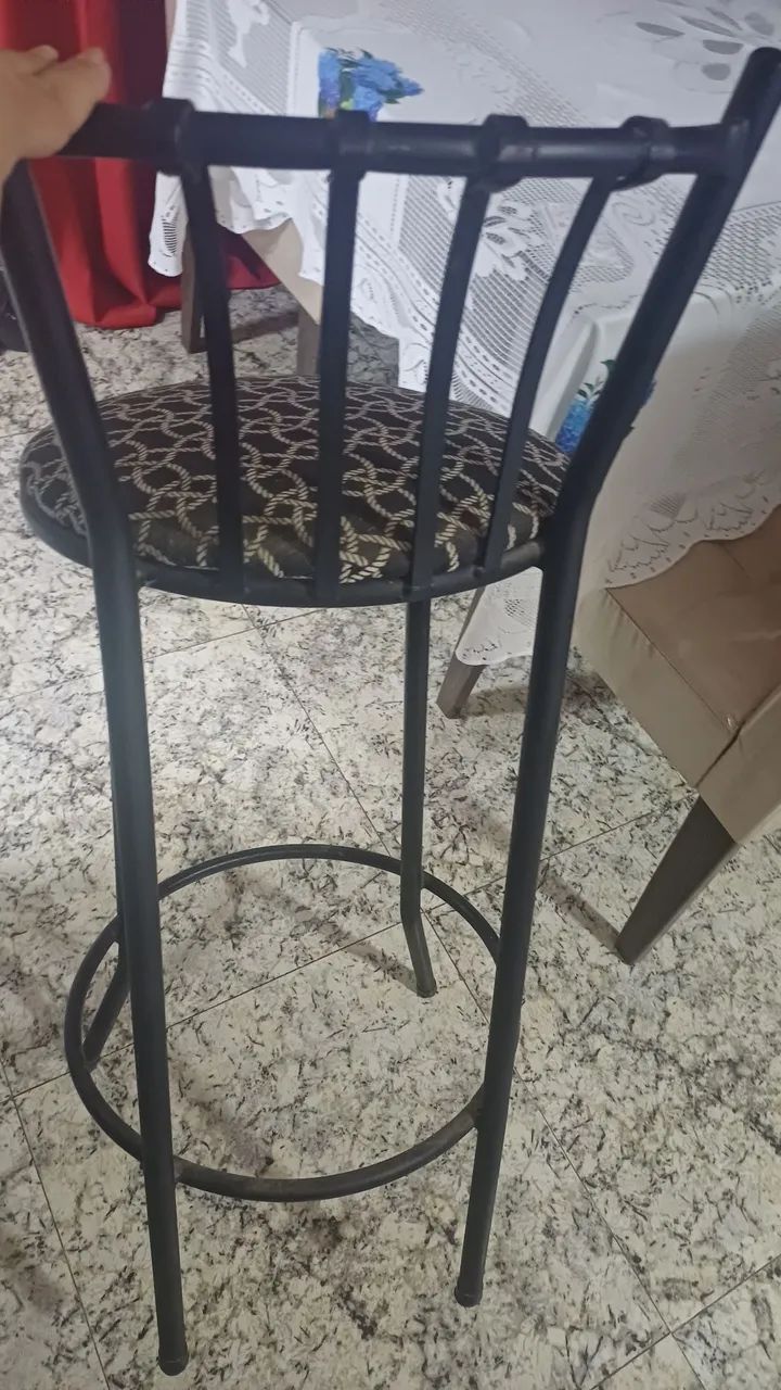 Banqueta preta com detalhes branco - Foto 4