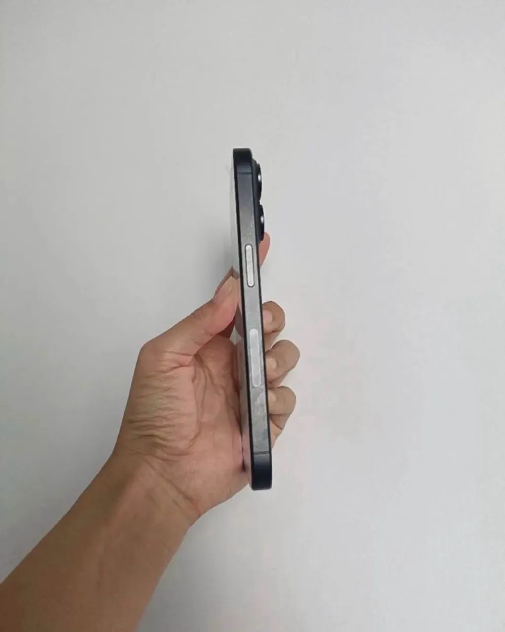 Vendo ou troco iPhone 15 Pro 256GB - Foto 4