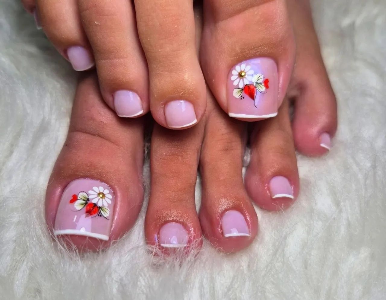 Manicure e pedicure na 403 Norte  - Foto 5