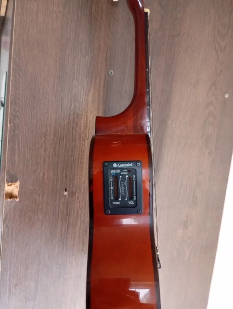 Cavaquinho elétrico e violão simples  - Foto 3