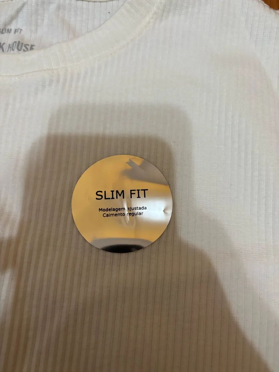 Camiseta Slim Fit C&A nova - Foto 2