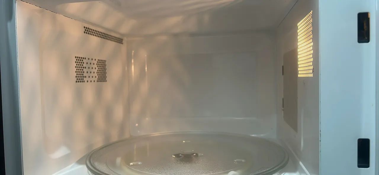 Microondas Eletrolux - Foto 2