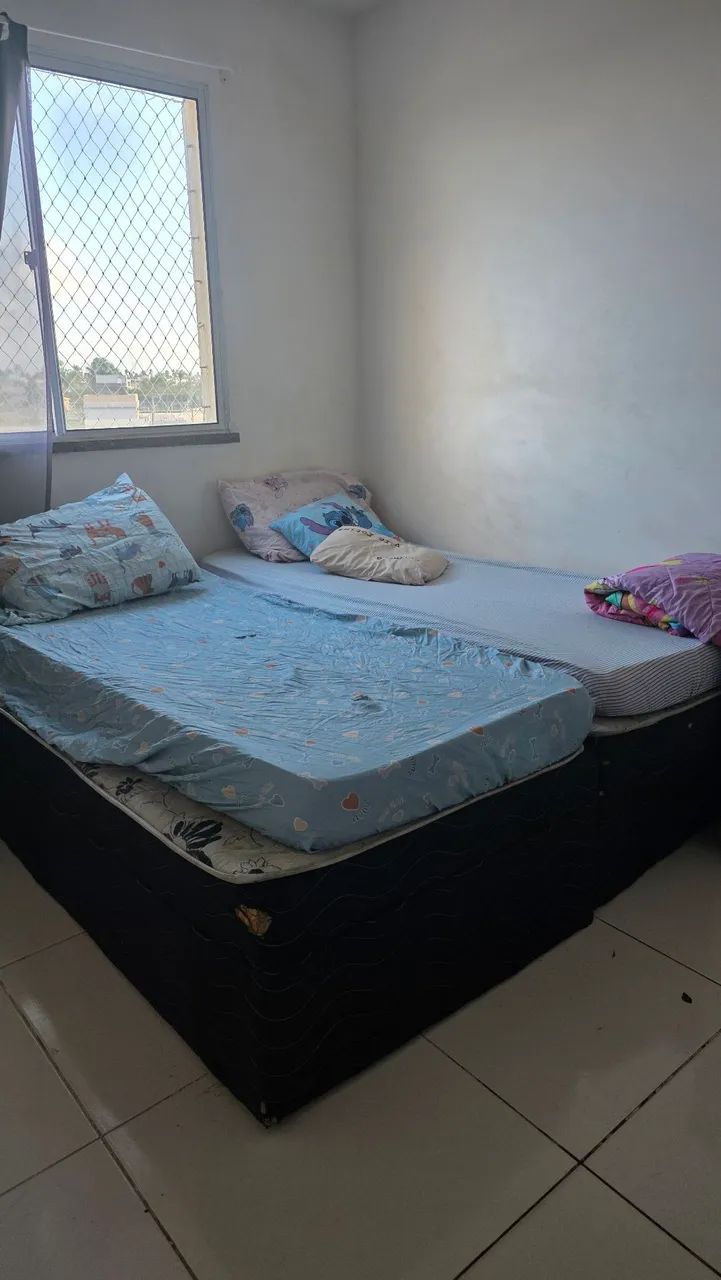 Vendo base cama e colchão infantil