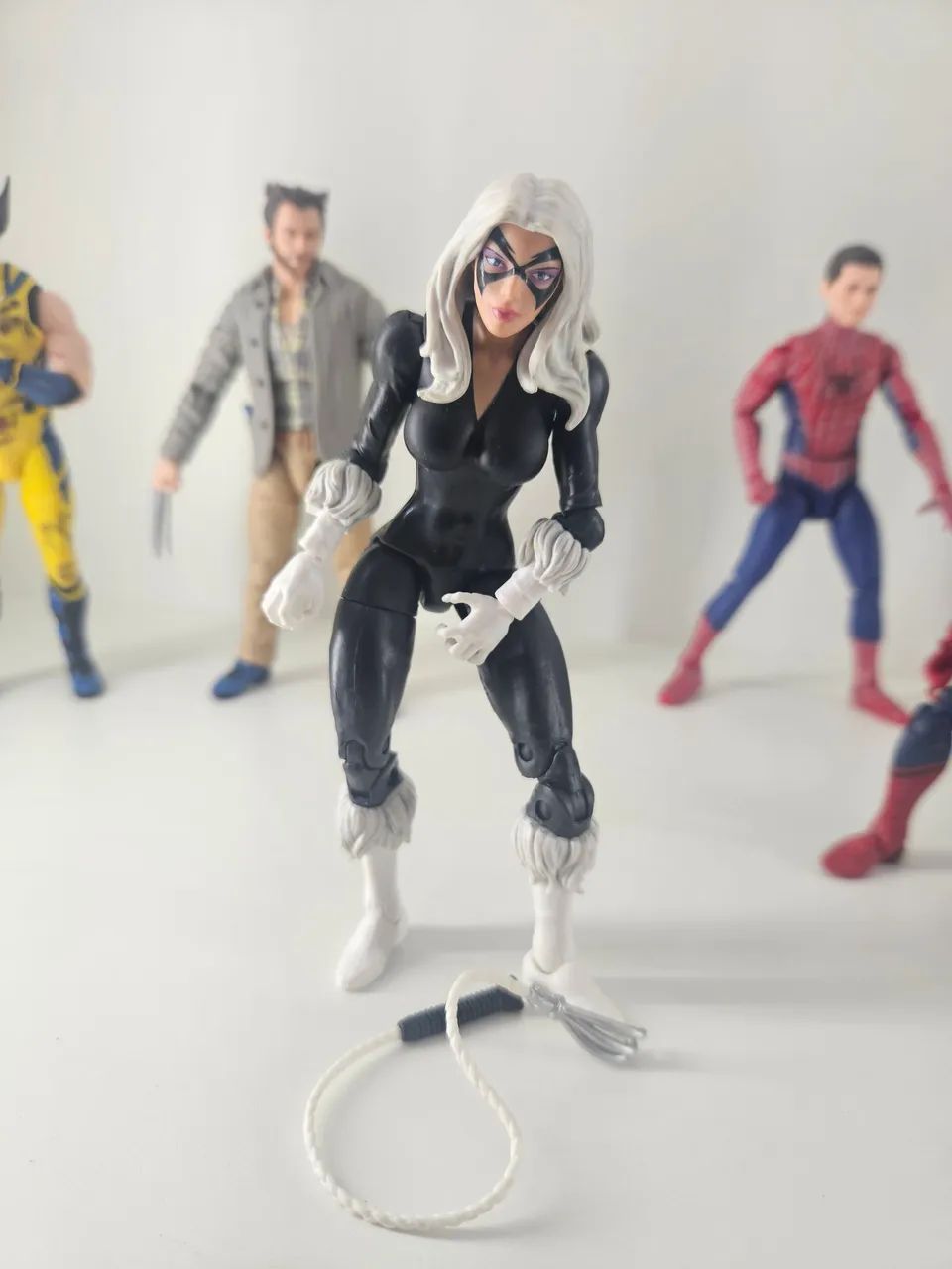 GATA NEGRA MARVEL LEGENDS 