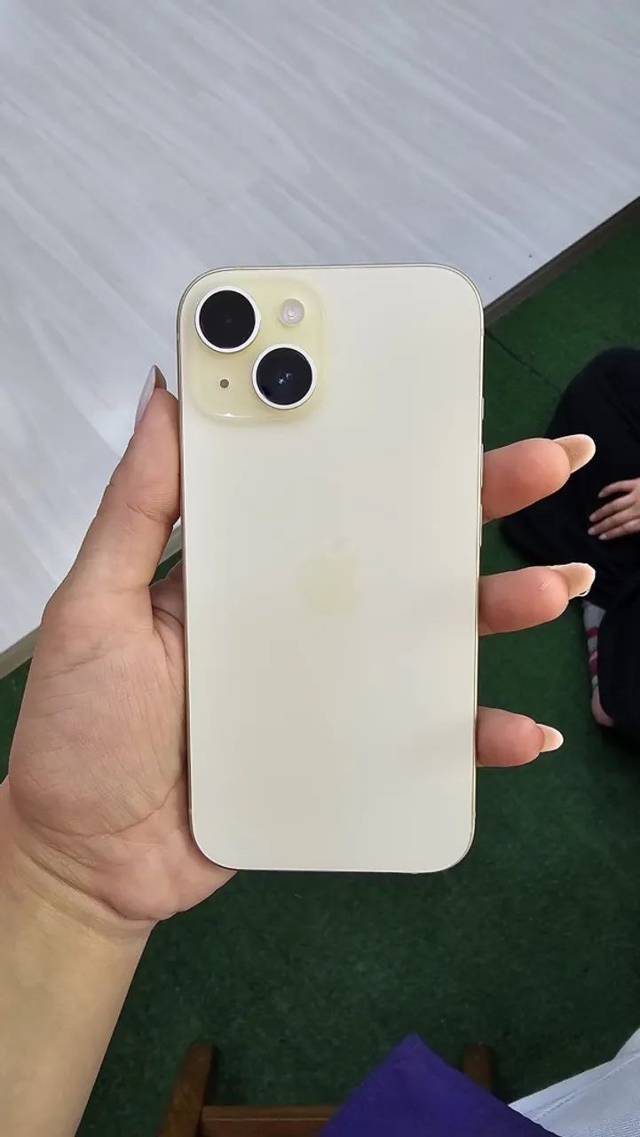 iPhone 15 (128g) - Amarelo 