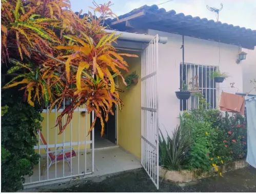 Casa com 2 Vagas | Eustáquio Gomes