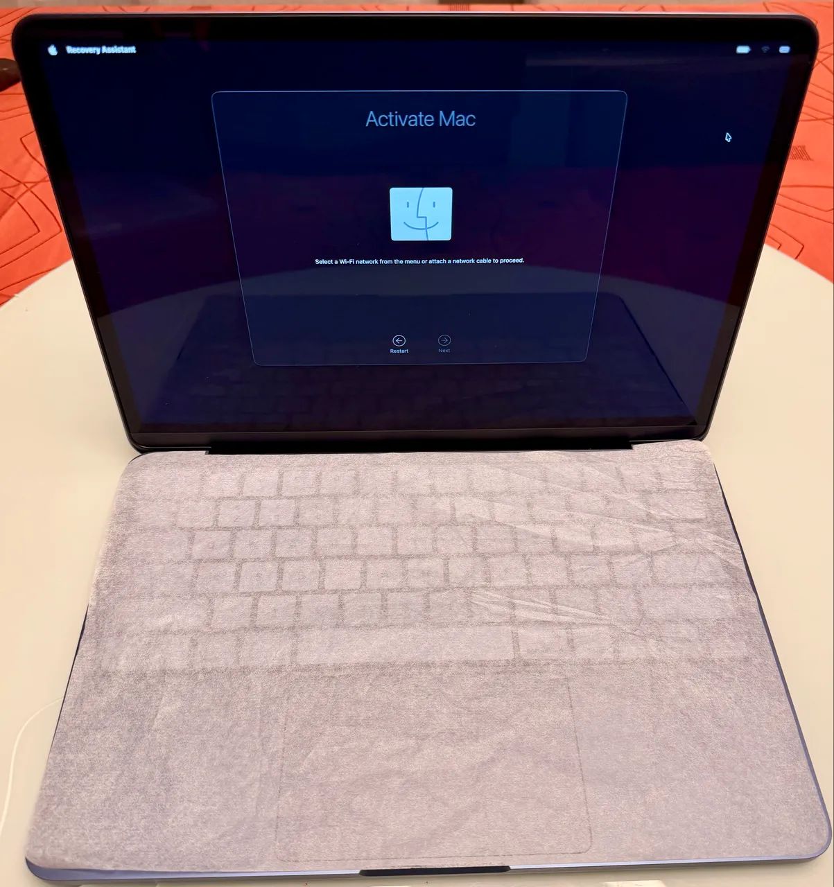 MacBook Neo 256gb azul - Foto 2