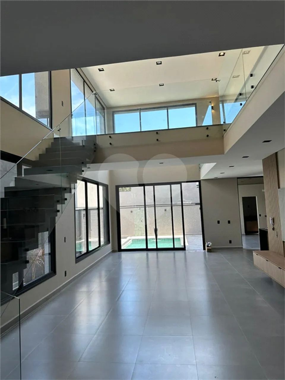 Sobrado 4 suites mobiliado Mont Blanc - Foto 3