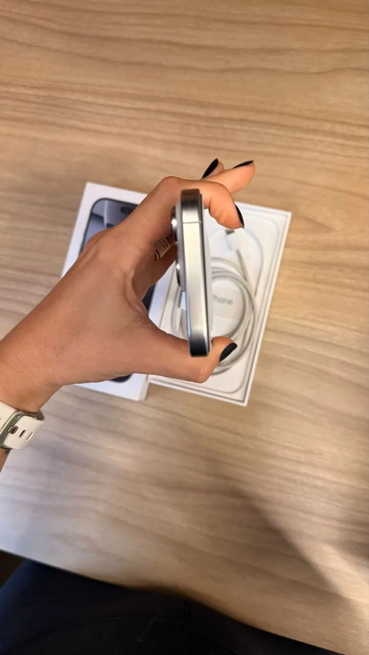 iPhone 16 pro 256gb - Foto 3