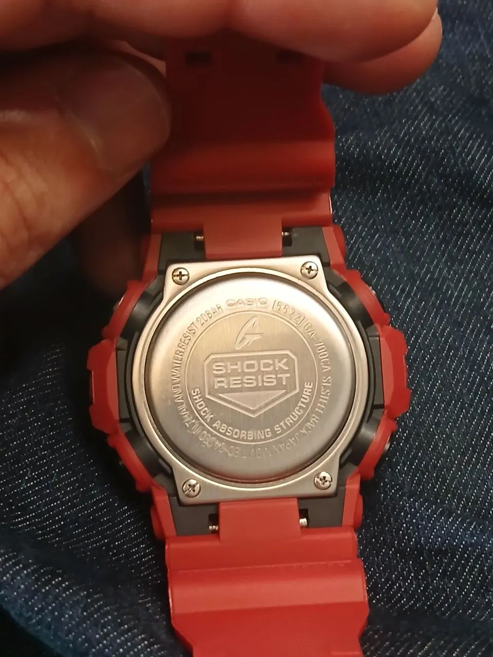 Este é um relógio Casio G-Shock GA-700-4ADR analógico-digital - Foto 2