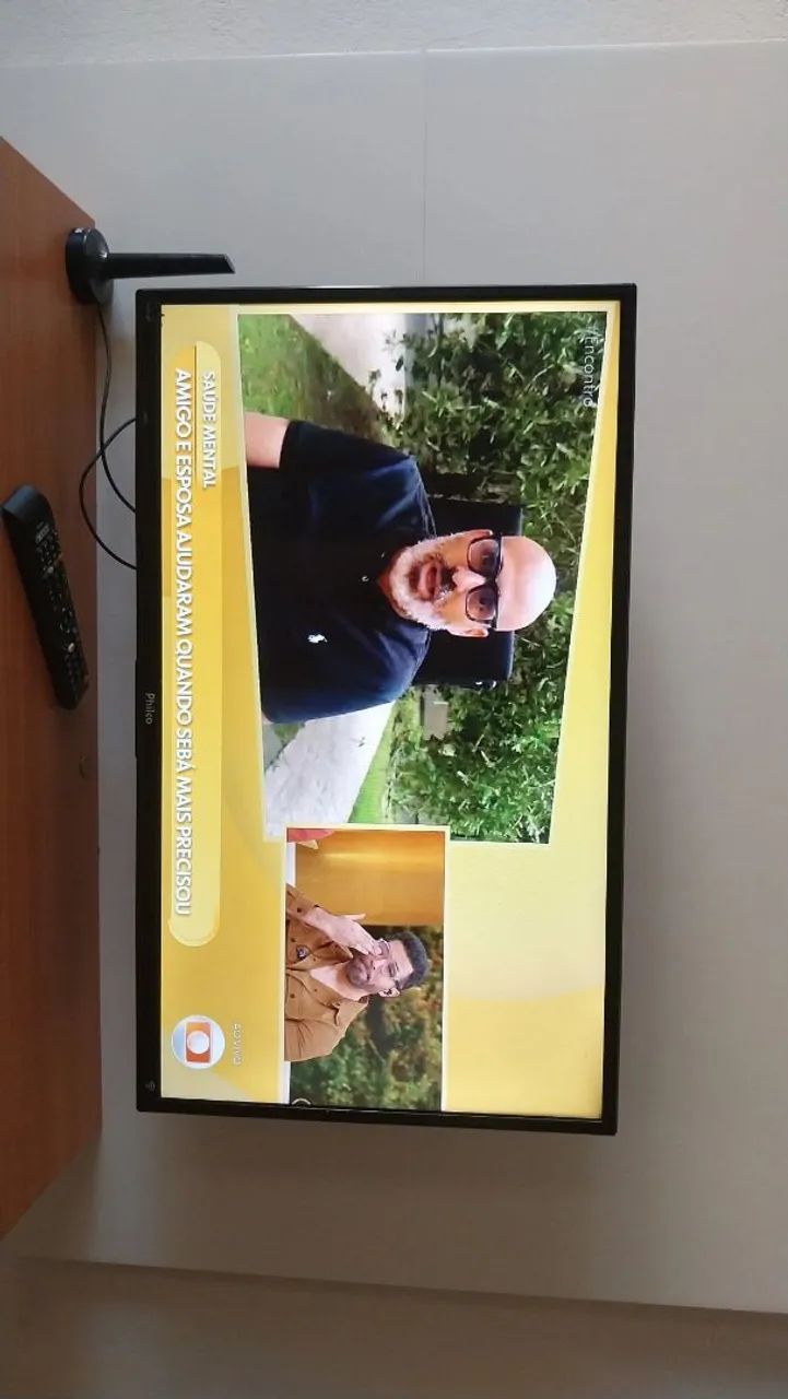Vendo TV smart de 42 polegadas