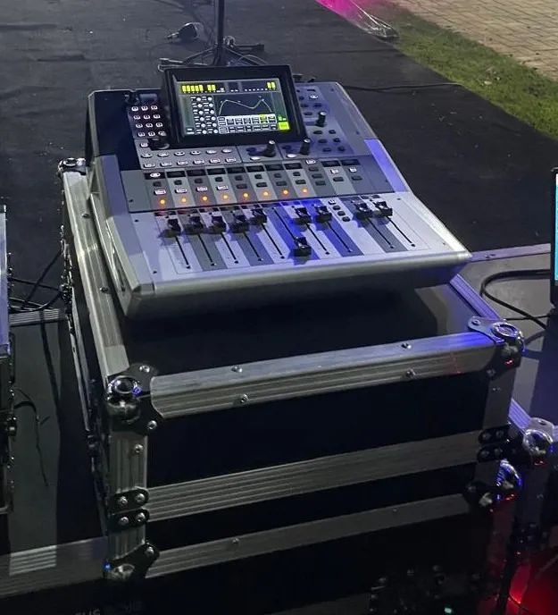 Mesa De Som Digital - Duonn Atrium 12 + Case
