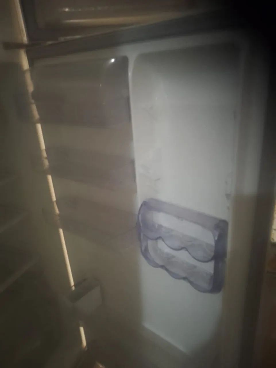 Geladeira Electrolux com defeito - Foto 5