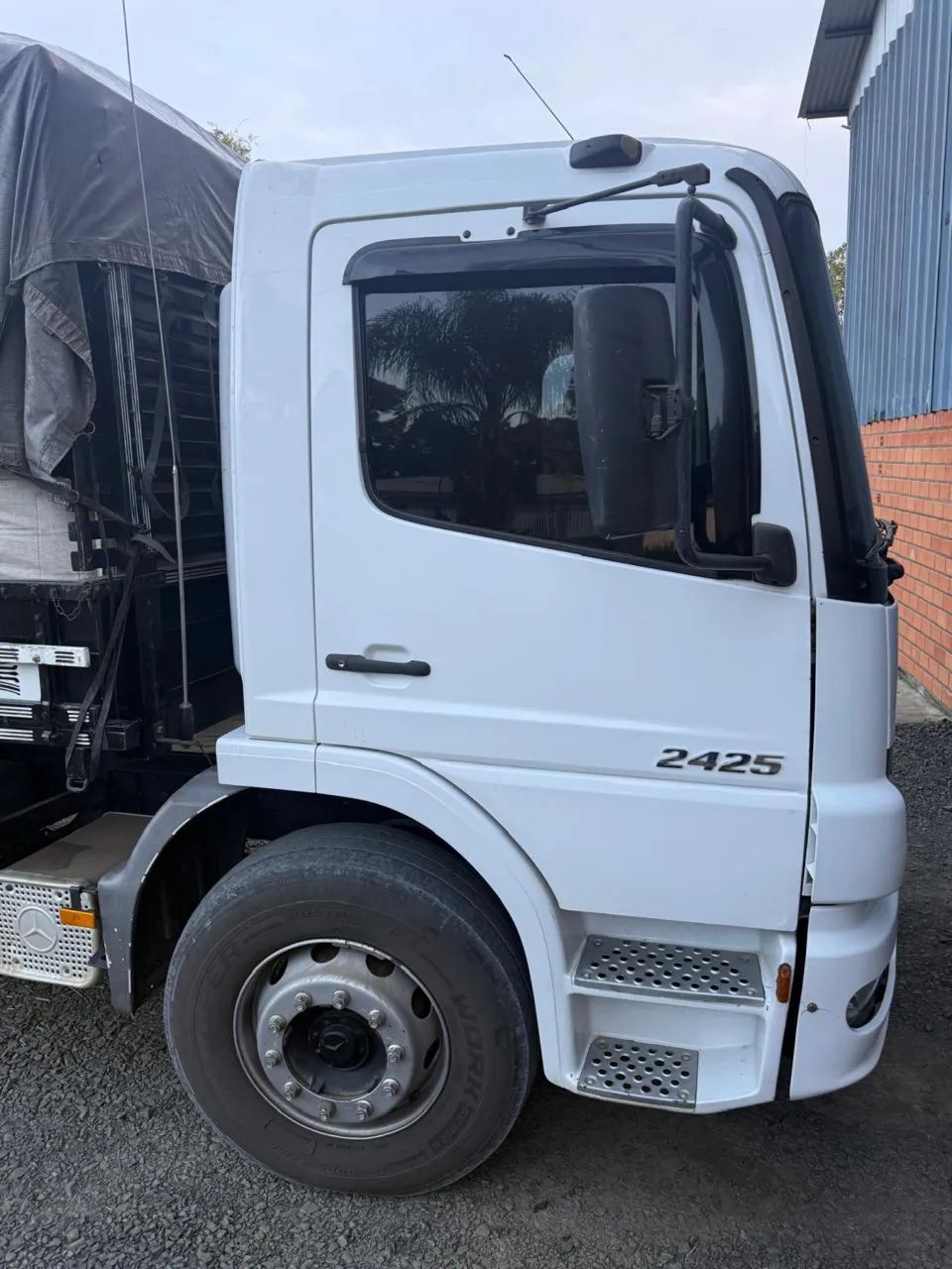 Caminhão Atego - Foto 2