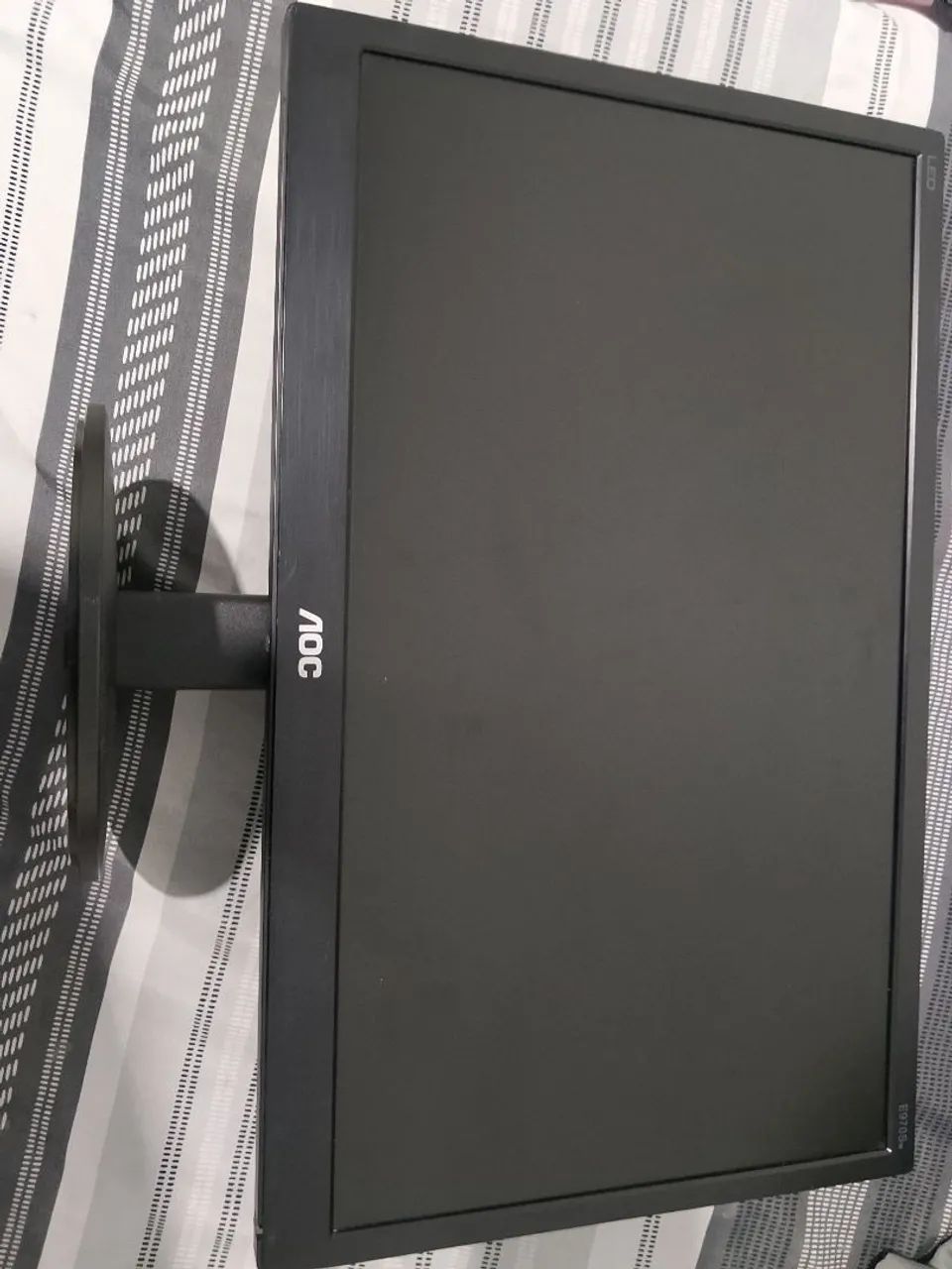 Monitor AOC 18,5 POLEGADAS 