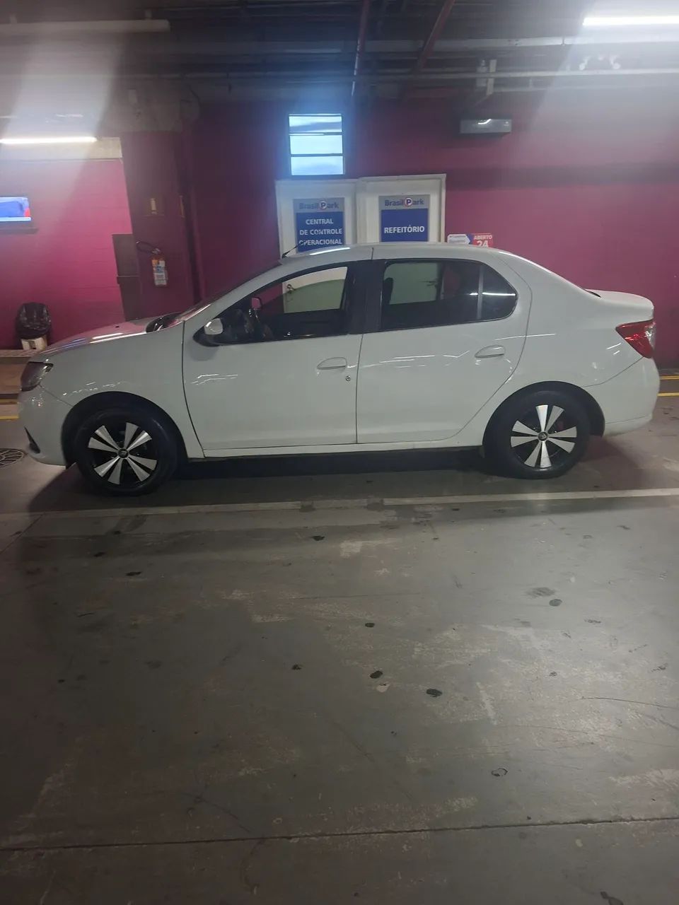 Renault Logan Expression Flex 1.6 16V 4P 2018 - Foto 2