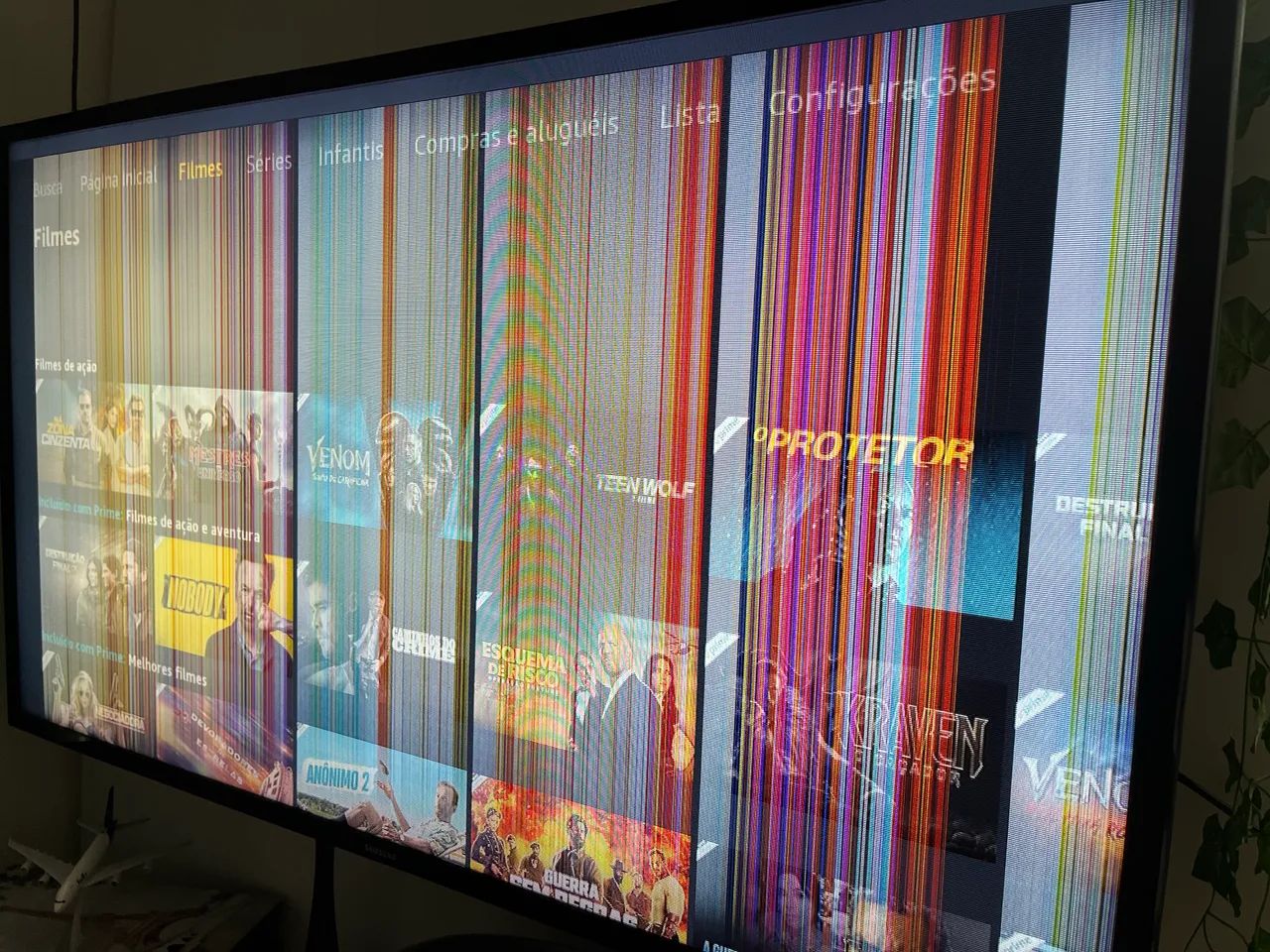 Tv Samsung 43 com defeito - Foto 3