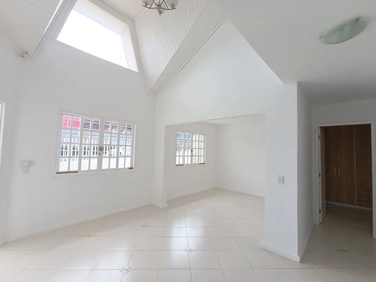 LOCACAO DE SOBRADO NO CENTRO DE PINHAIS - Foto 5