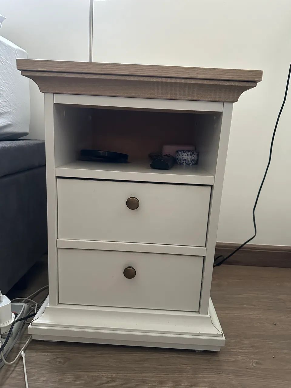 Criado mudo 2 gavetas 60x43,5