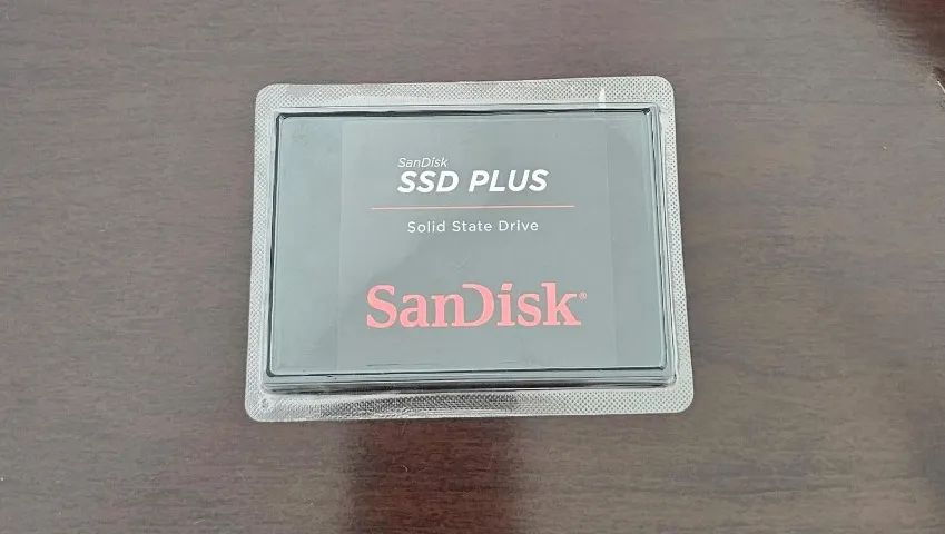 SSD PLUS SAN DISK 240 GB - LACRADO