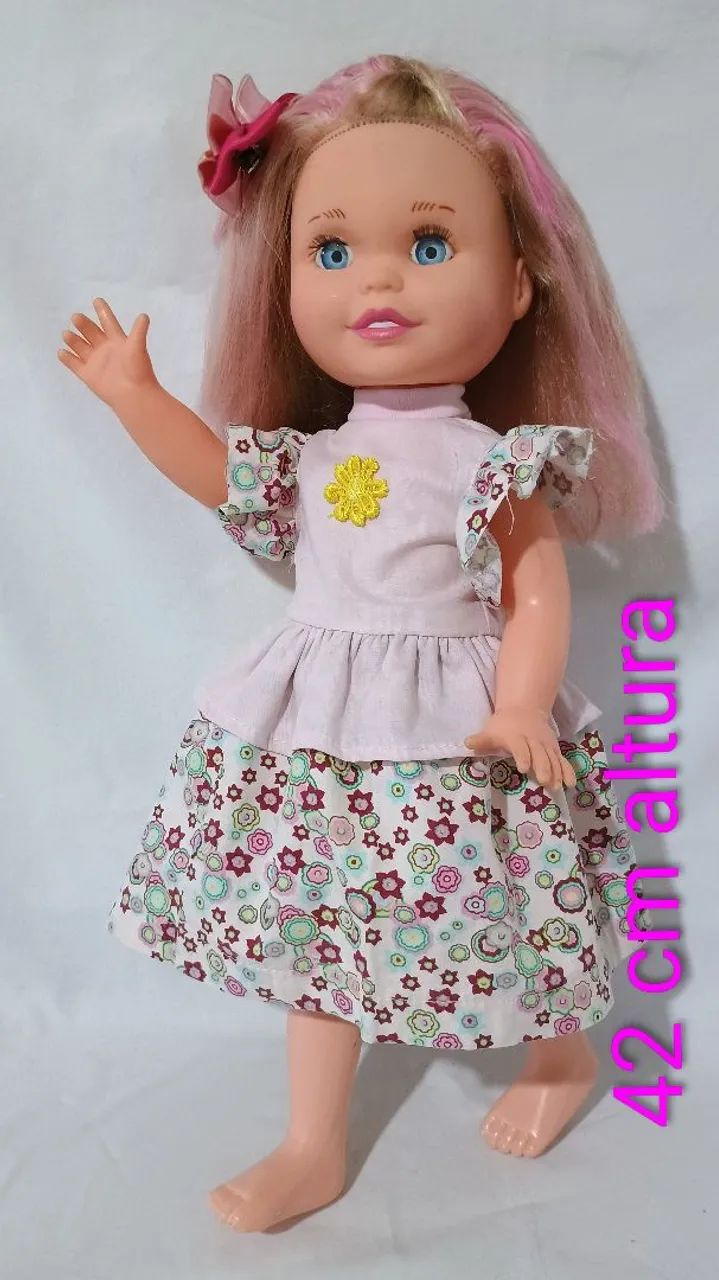 Boneca antiga LICA da  marca estrela 42 cm altura, década de 80 