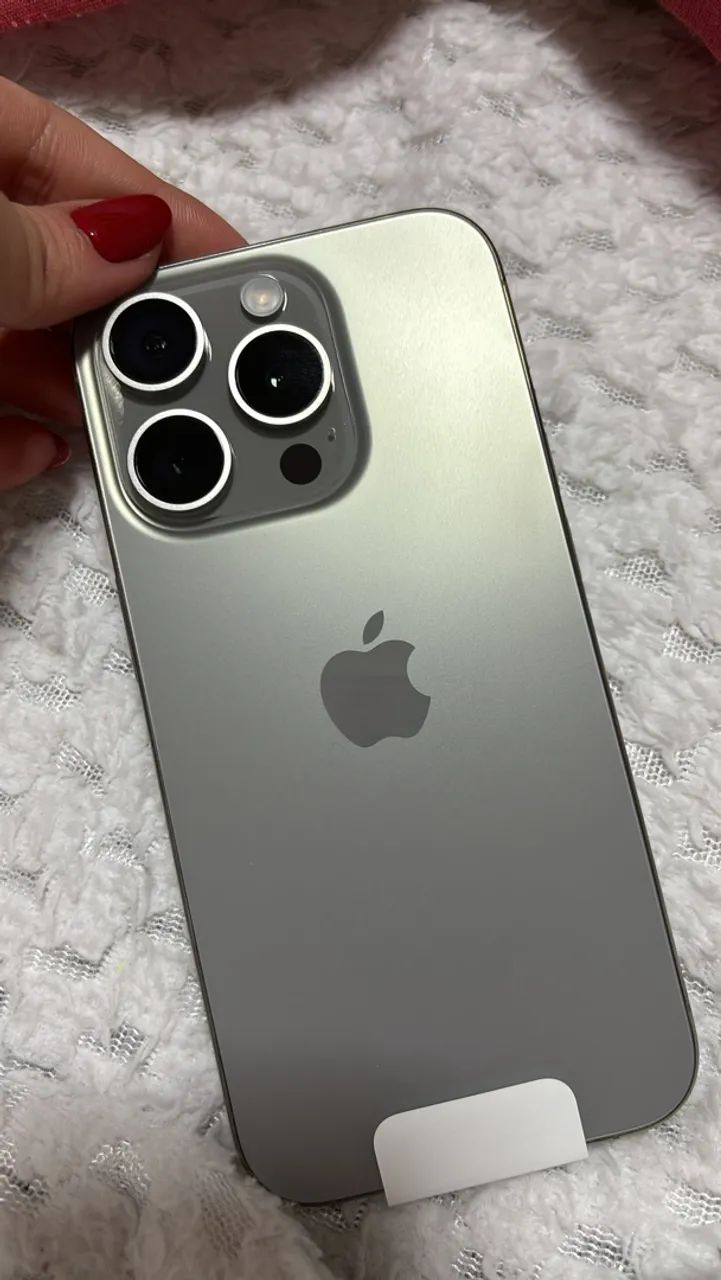 iPhone 15 Pro Titânio Natural 
