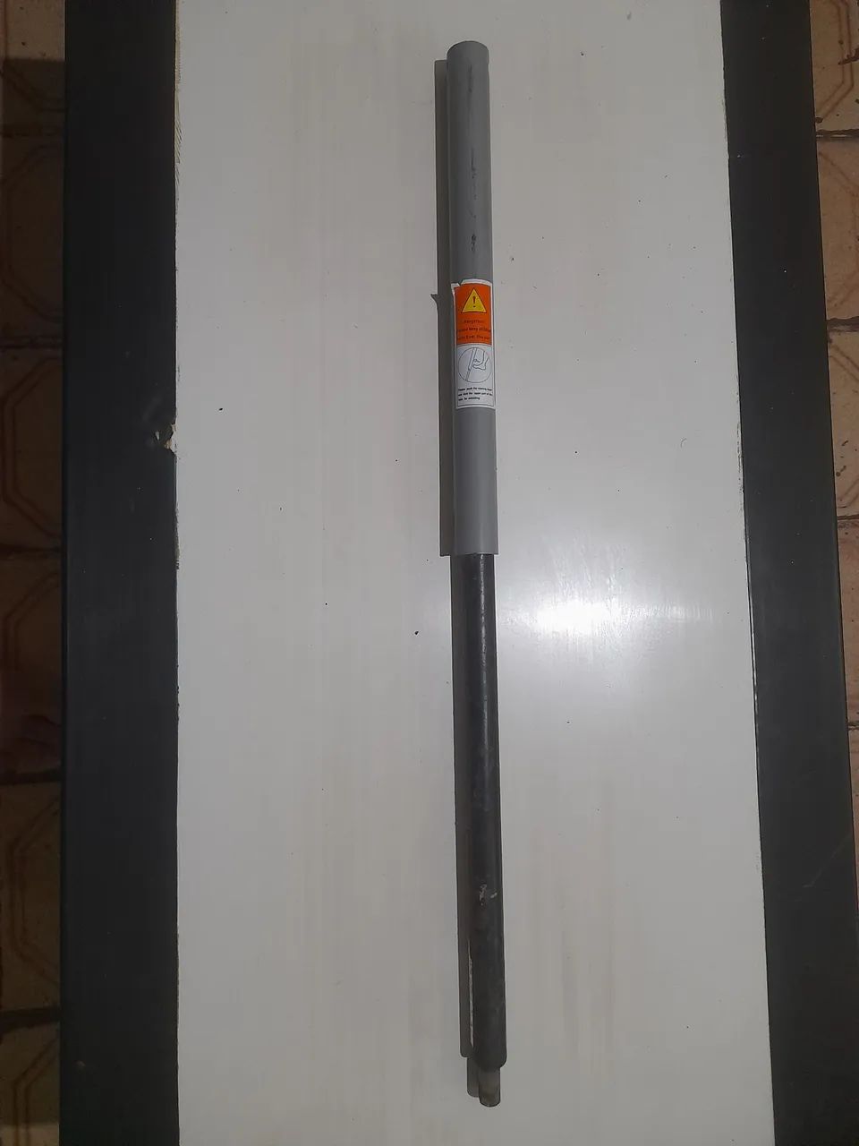 Estou vendendo este pistão de elevação da esteira Ergometrica atlântic works