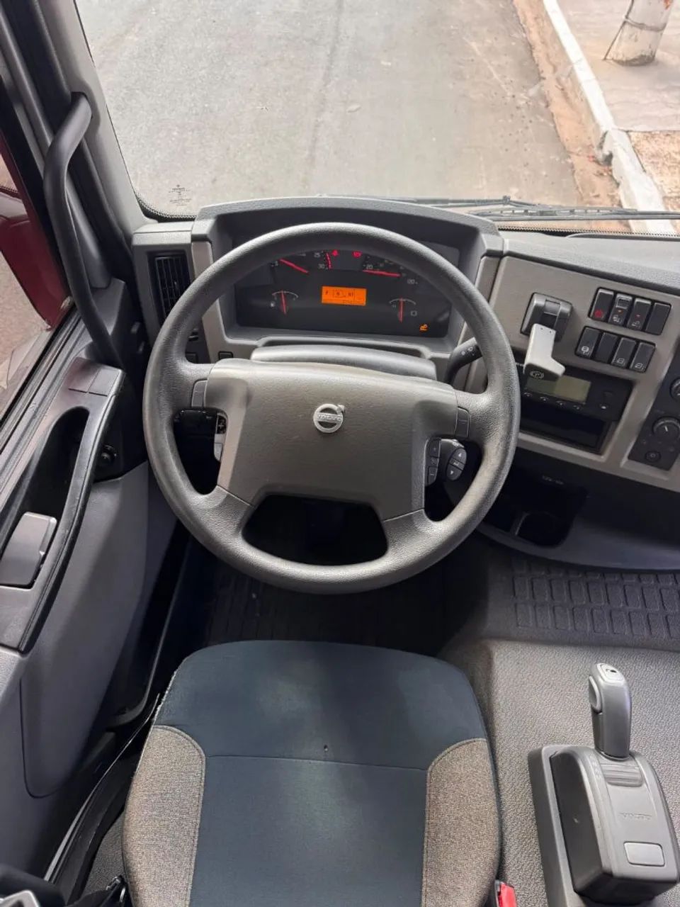 REFRIGERADO VOLVO VM 330 -2021  - Foto 5