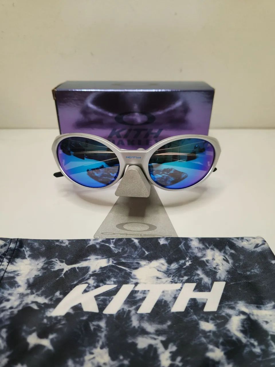 Oakley Eye Jacket Redux Kith Silver - Acessórios - Mirandópolis