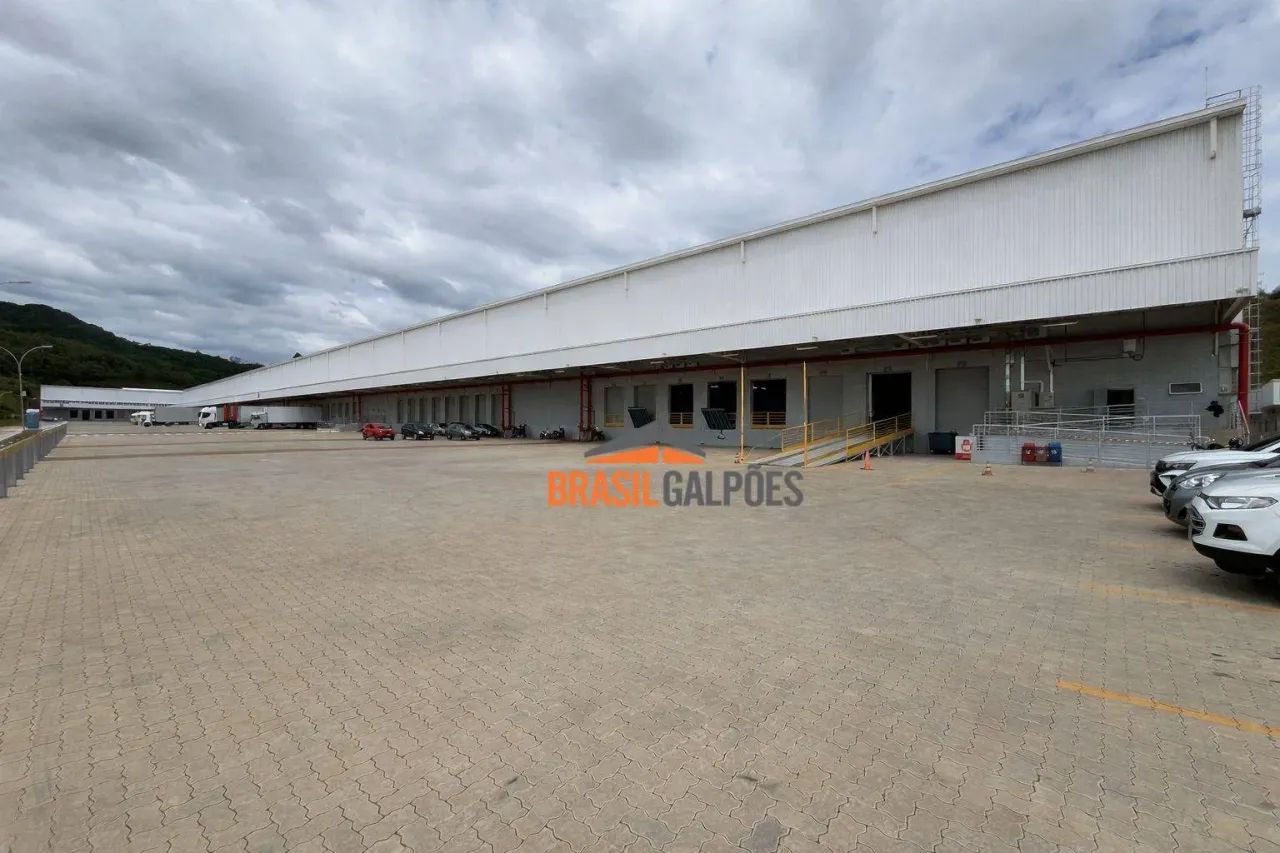 Galpão para Alugar, 7.300 m² por R$ 218.000/mês - Itajaí/SC