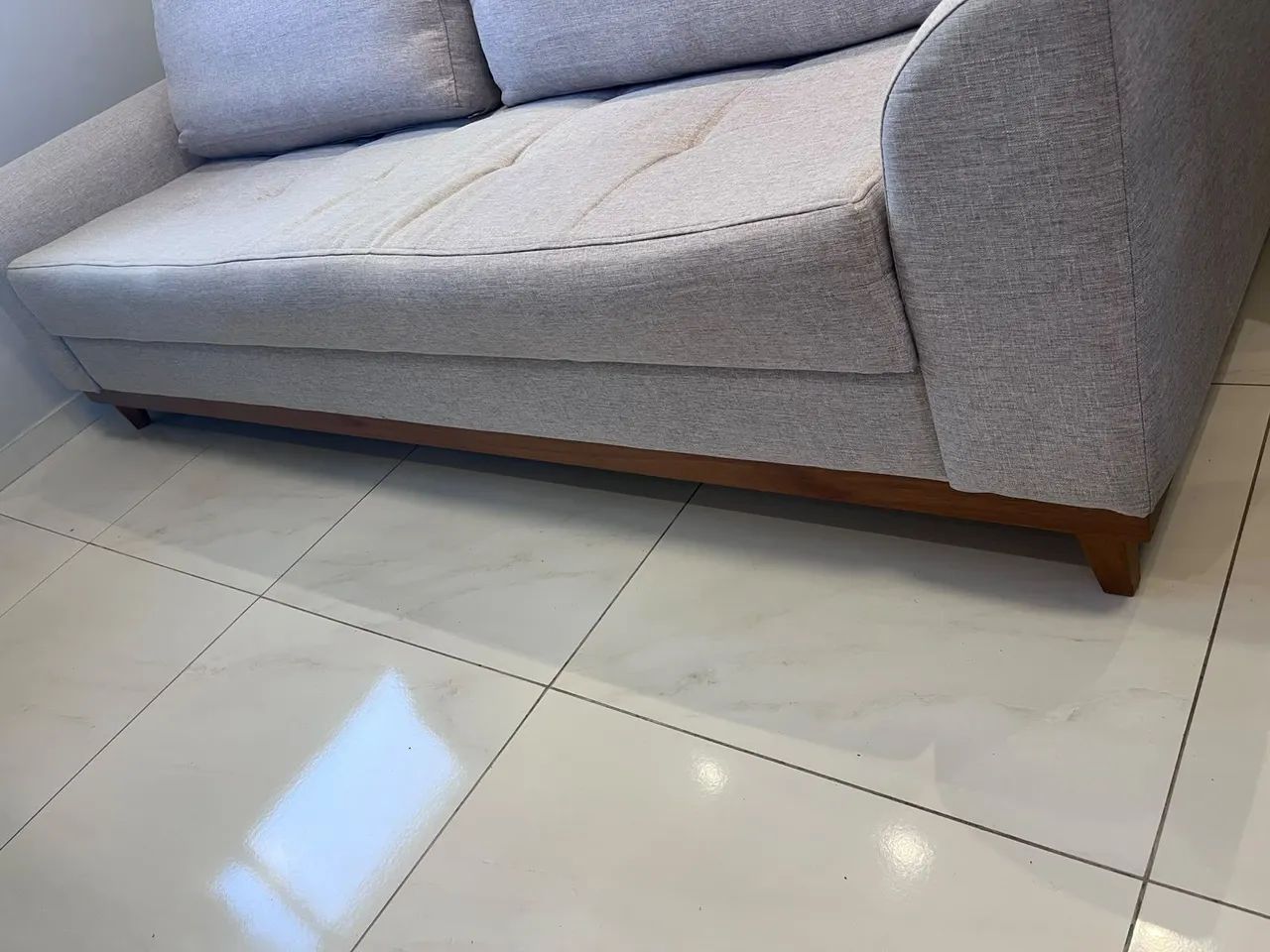 VENDO-SE SOFÁ CAMA EM LINHO seminovo! - Foto 4