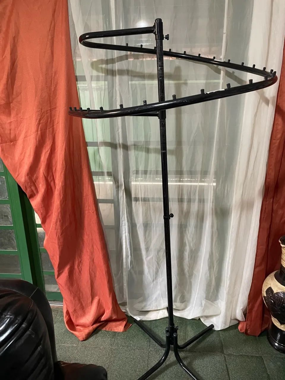 Arara de roupa  - Foto 2