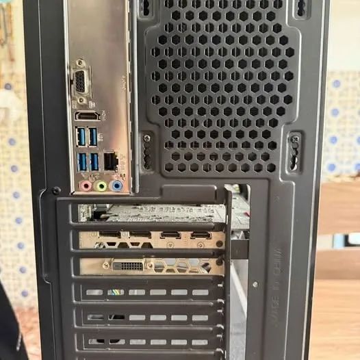 VENDE-SE COMPUTADOR - CPU EM EXCELENTE ESTADO - Foto 3