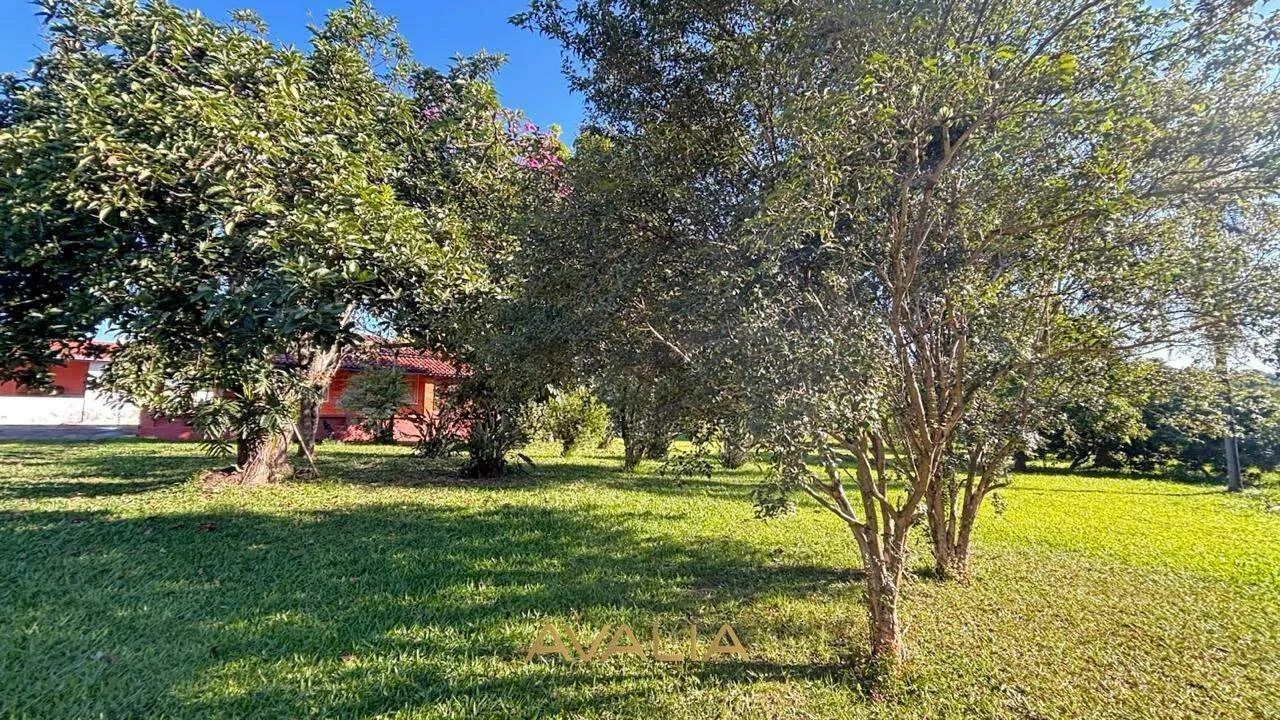 Chácara à venda em Monte Mor (SP) | 2 dormitórios | 1.500 m² com quintal e jardim