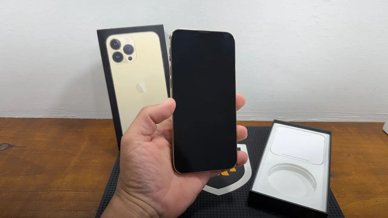 IPhone 13 Pro Max 256GB - dourado  - Foto 3