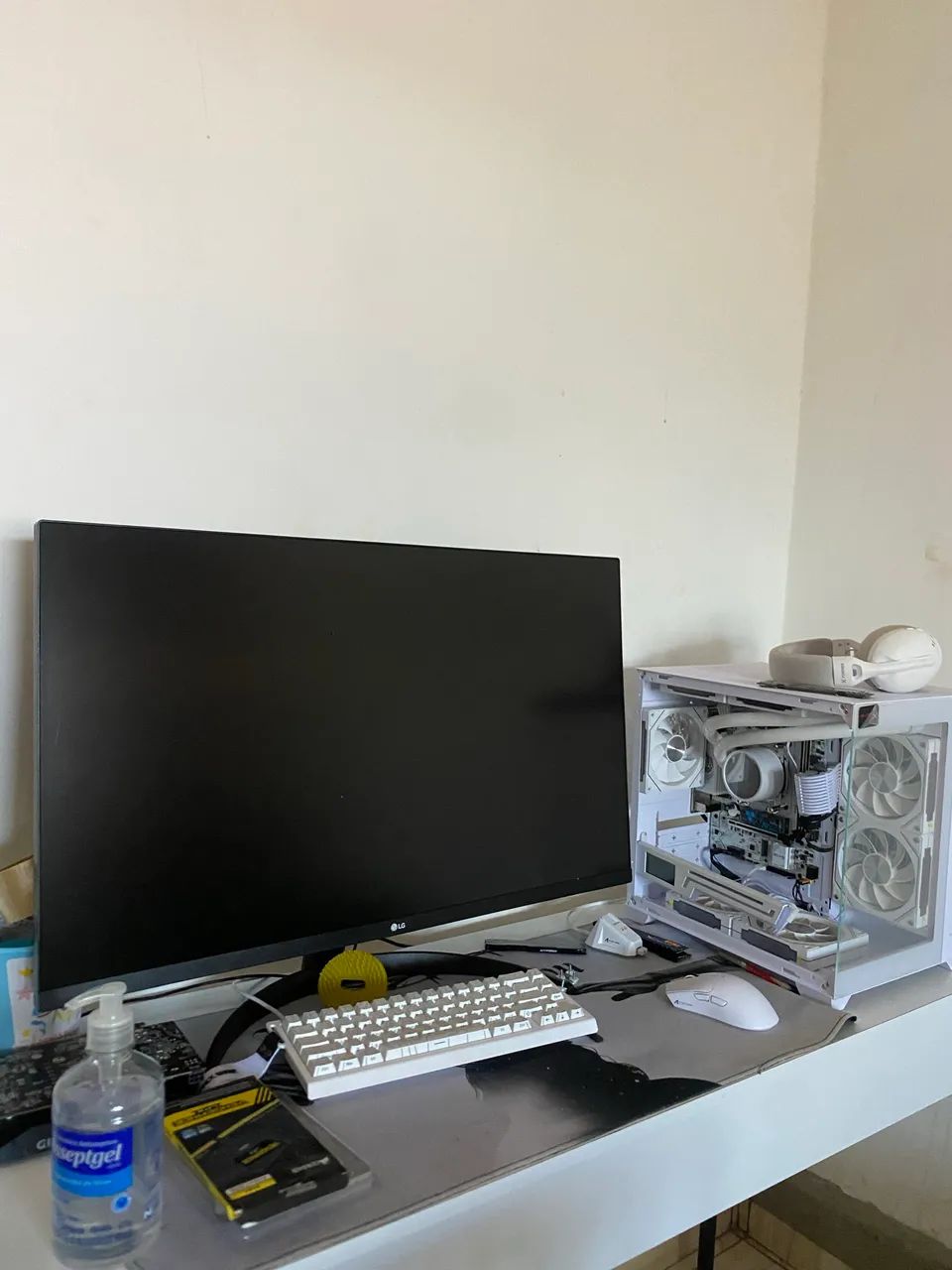 Monitor LG de 32 polegadas 4K - Foto 4