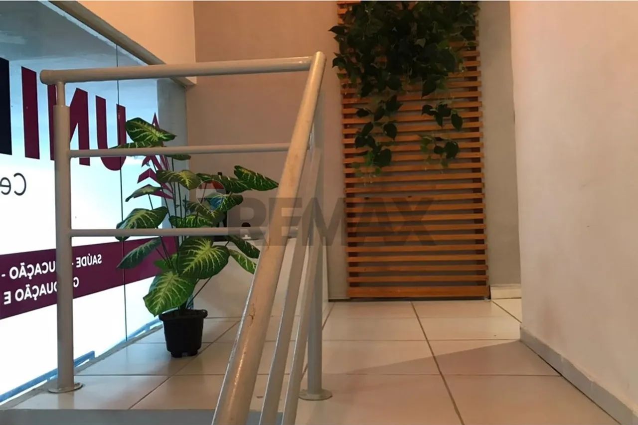 Sala Comercial Mobiliada de 80 m² na Av. Epitácio Pessoa - Foto 4