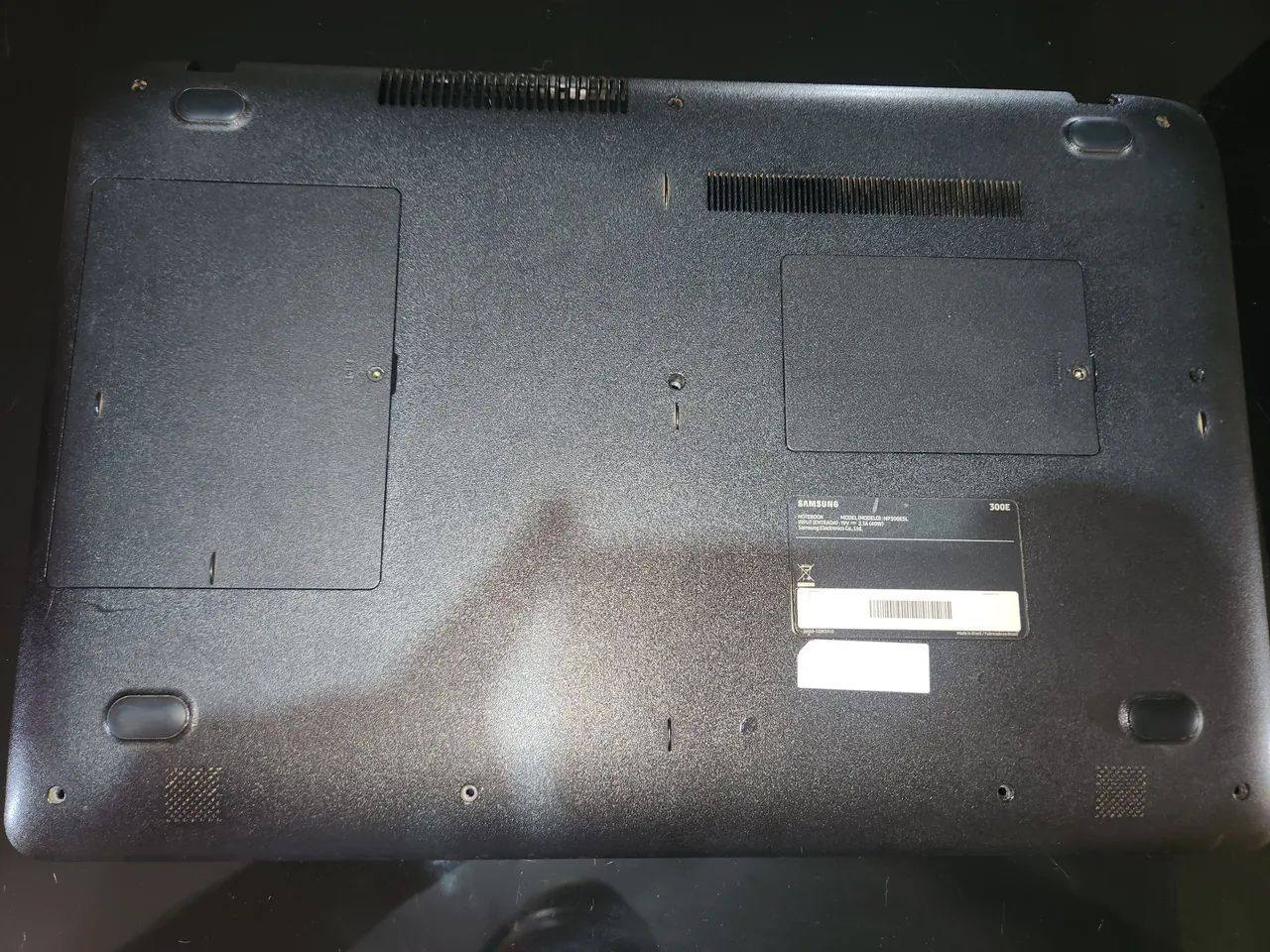 Carcaça Base Inferior Notebook Samsung NP300E5L / E5M  BA98-00905A